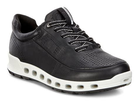 ecco gore tex women.